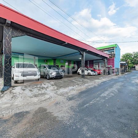 Ana Guest House Syariah Mitra Reddoorz Banjarbaru Exteriör bild