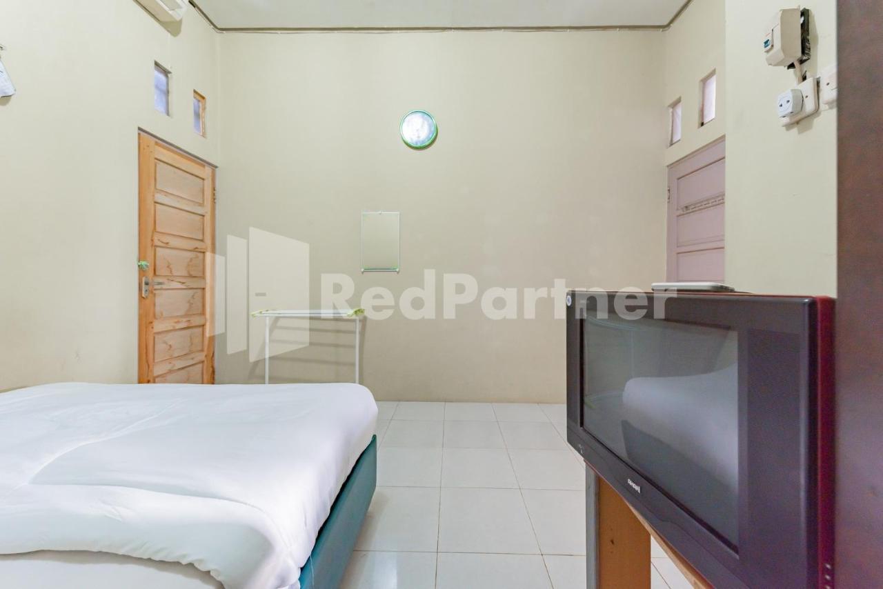 Ana Guest House Syariah Mitra Reddoorz Banjarbaru Exteriör bild