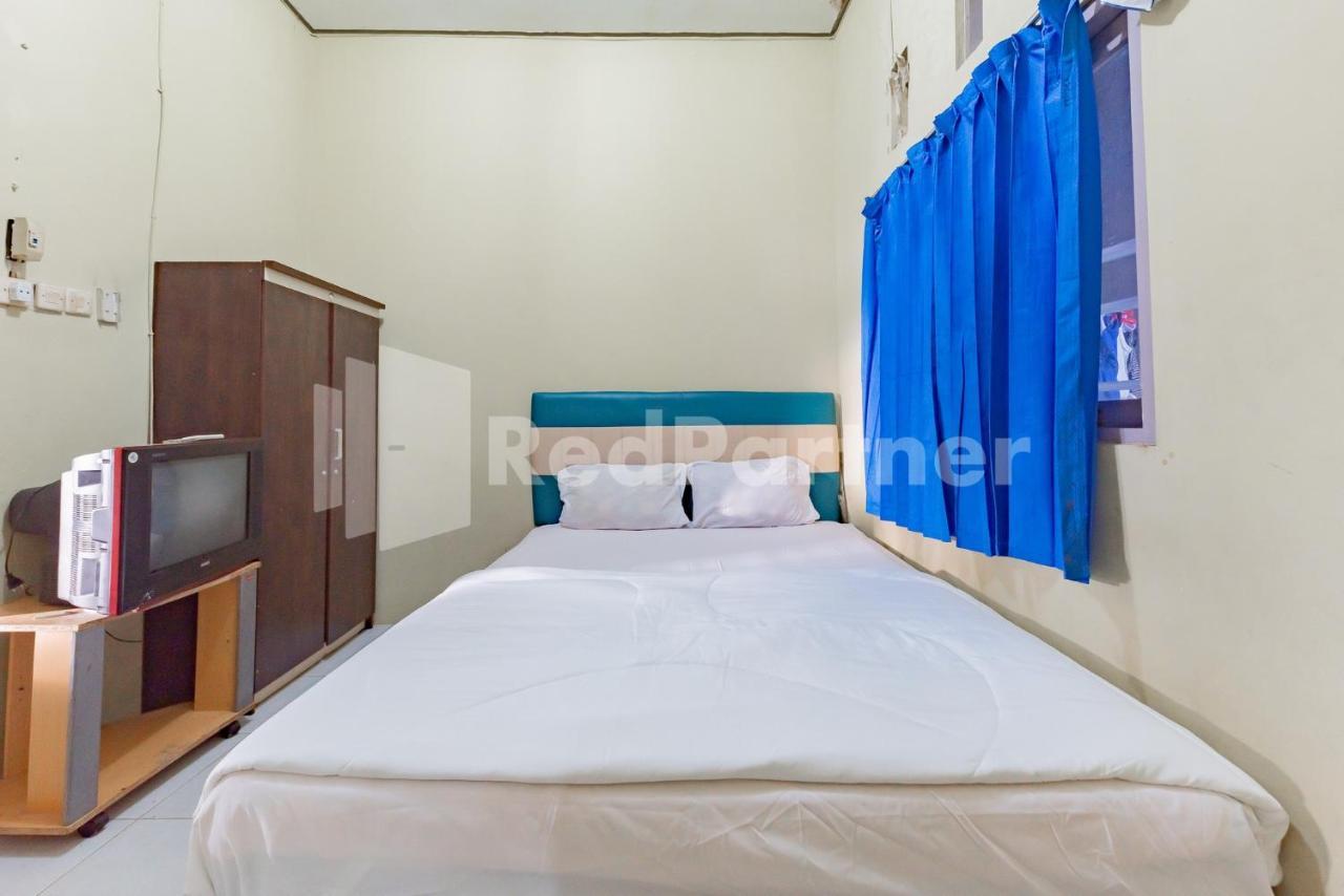 Ana Guest House Syariah Mitra Reddoorz Banjarbaru Exteriör bild